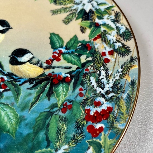 8 inch Bradford Exchange plate “Little Winter Spirits” - Picture 4 of 7